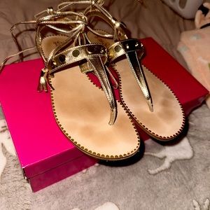 Lilly Pulitzer tie up sandals with box.